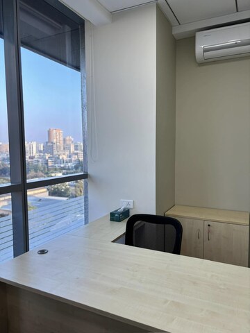 Room in  Office Space at Pinnacle Business Park, Andheri East – for Rent