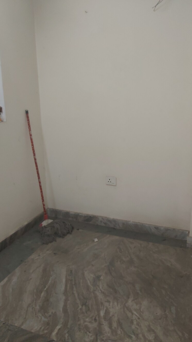 undefined, mayur vihar 1.5 Bedroom 450 Sq.Ft. Builder Floor In Mayur Vihar Delhi 8791555