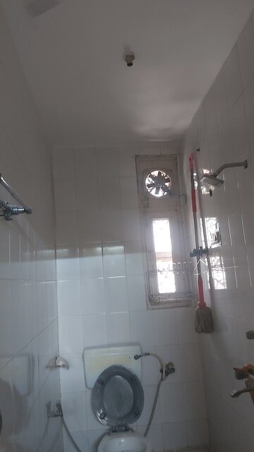 Bathroom in 1.5 BHK Apartment at Uma Cooperative Society, Mayur Vihar 1 – for Rent