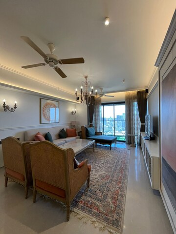 Living Room in 4 BHK Apartment at Khar West – for Rent