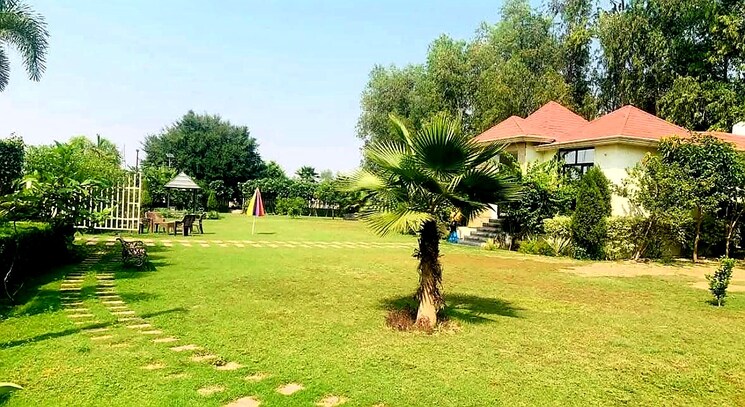 Garden, swaraaj-the-villagio  15000 Sq.Ft. Plot In Mohanlalganj Lucknow 8791603