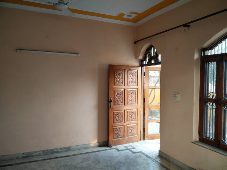 Living Room, sector 28 4 Bedroom 360 Sq.Yd. Independent House In Sector 28 Faridabad 8791608