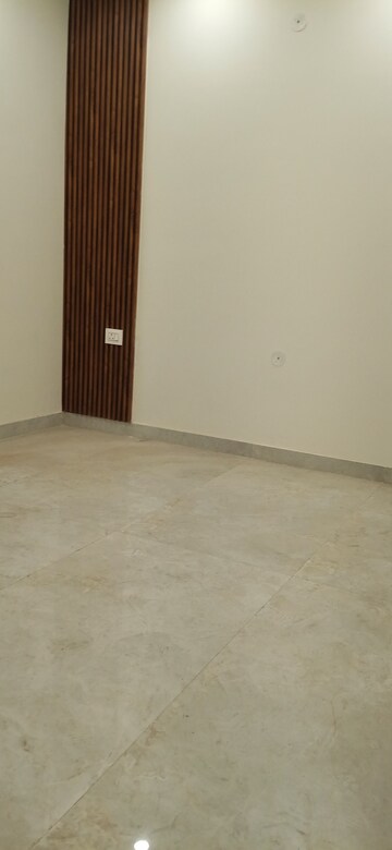 Room in 2 BHK Builder Floor at Mahavir Enclave 1 – for Sale