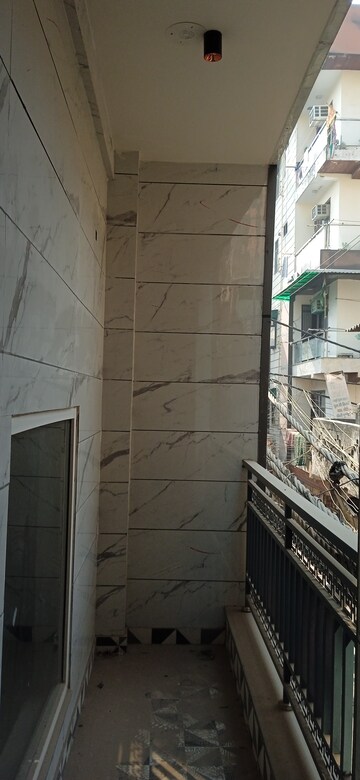 Balcony in 2 BHK Builder Floor at Mahavir Enclave 1 – for Sale