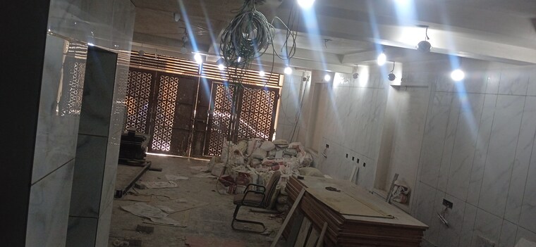 Bathroom, igi airport area 2 Bedroom 1500 Sq.Ft. Builder Floor In Igi Airport Area Delhi 8791641