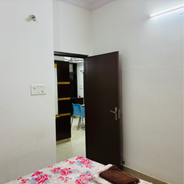 Furnished Amenities in 2 BHK Builder Floor at Madhapur – for Rent