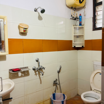 Bathroom in 2 BHK Builder Floor at Madhapur – for Rent