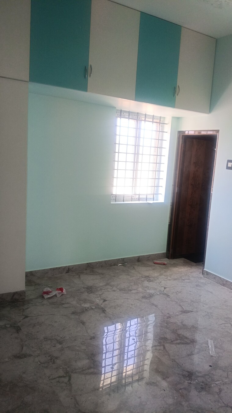 Room, bathlapalli 4 Bedroom 1200 Sq.Ft. Independent House In Bathlapalli Hosur 8791664