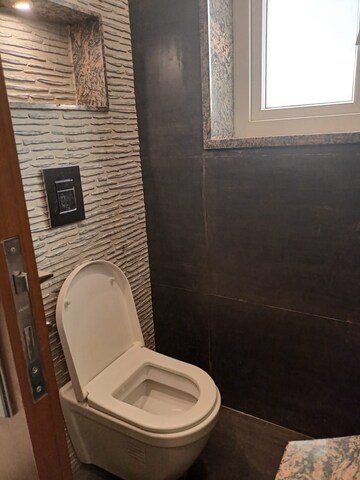 Bathroom in 4 BHK Apartment at Green Park Extension – for Rent