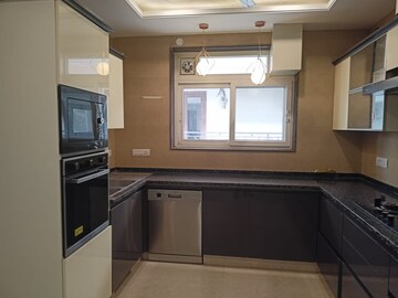 Kitchen in 4 BHK Apartment at Green Park Extension – for Rent