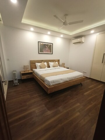 Bedroom in 4 BHK Apartment at Green Park Extension – for Rent