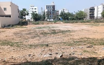 Plot For Sale in RWA Apartments, Sector 31