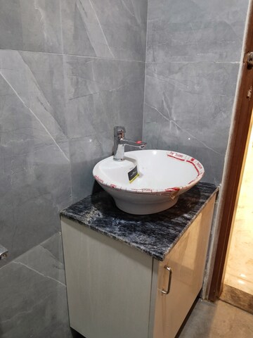 Bathroom in 3 BHK Apartment at Khirki Extension – for Rent