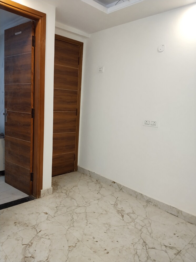 Room, khirki extension 3 Bedroom 1200 Sq.Ft. Apartment In Khirki Extension Delhi 8791680