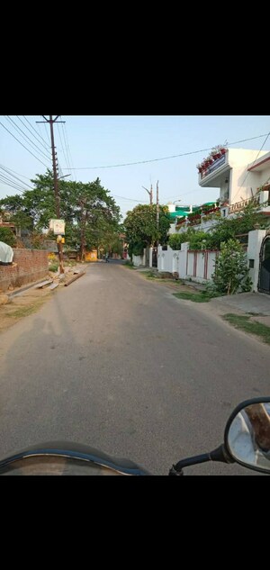  Plot – Exterior View View at Jankipuram Extension - for Sale