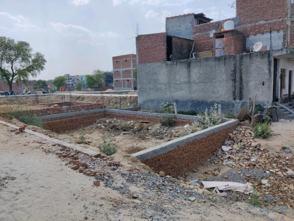 Plot For Sale in RWA Apartments Sector 39