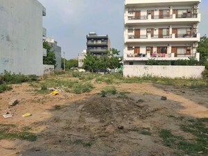  Plot For Sale in RWA Apartments Sector 40, Sector 40