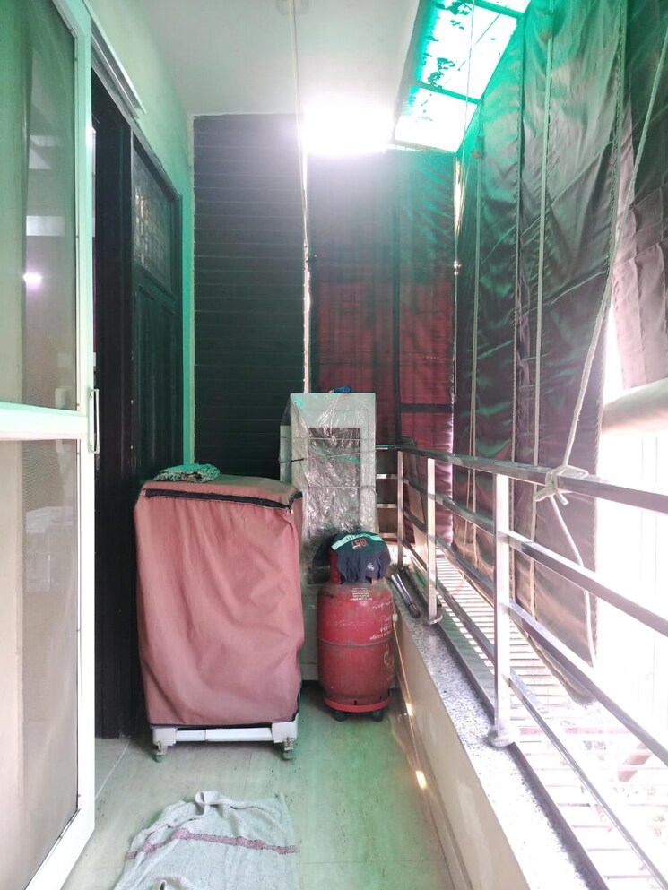 Balcony, vasundhara sector 5 3 Bedroom 1550 Sq.Ft. Builder Floor In Vasundhara Sector 5 Ghaziabad 8791726