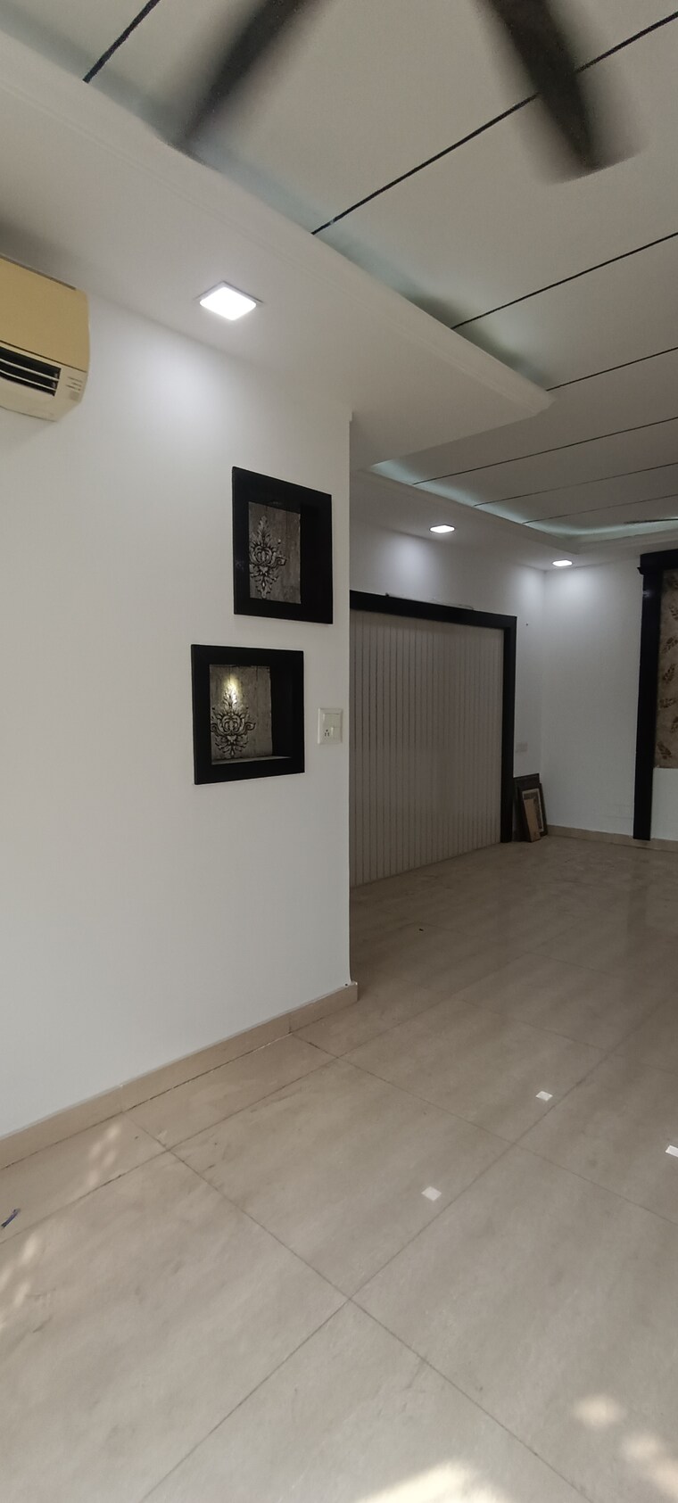 Room, kalkaji 3.5 Bedroom 1500 Sq.Ft. Builder Floor In Kalkaji Delhi 8791765