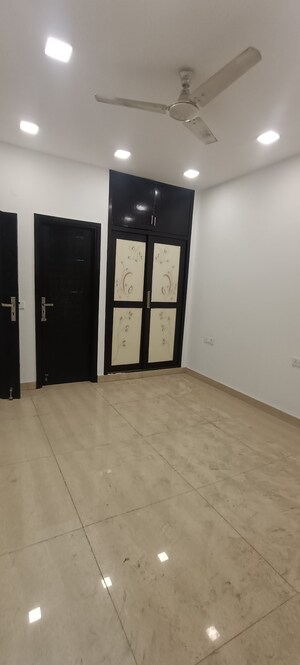 Room in 3.5 BHK Builder Floor at Kalkaji – for Sale