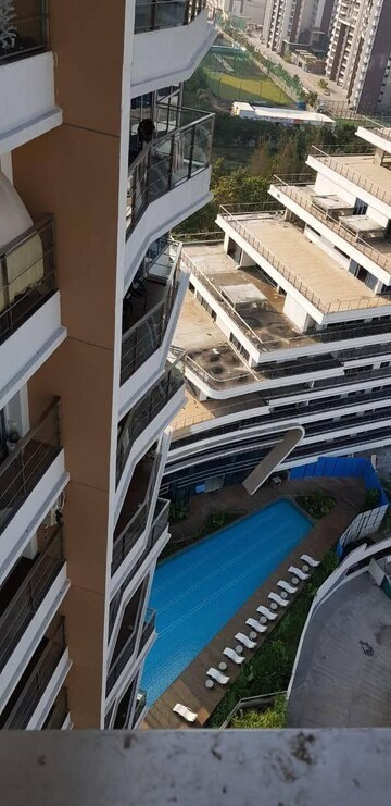 Staircase in 2.5 BHK Apartment at Amanora Gateway Towers, Hadapsar – for Rent