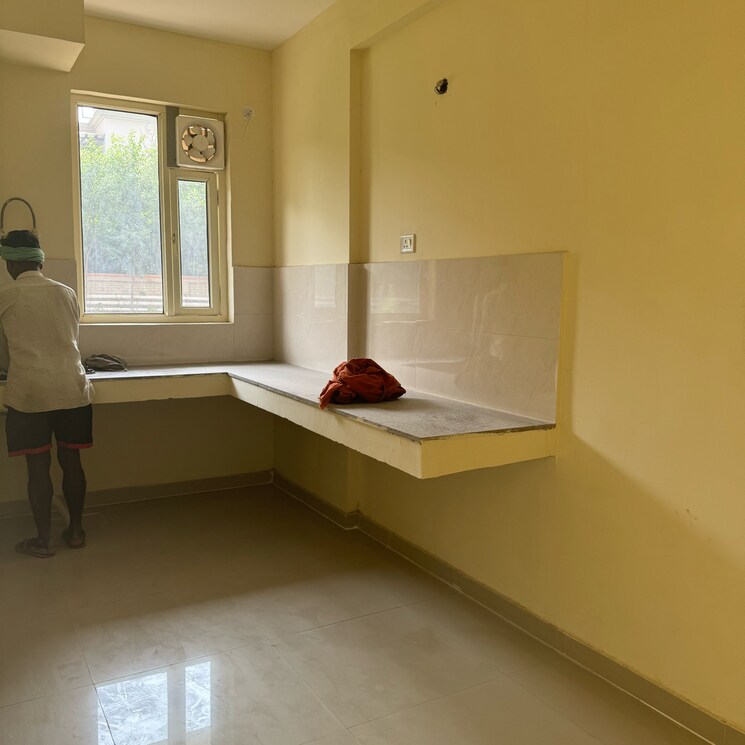 Room, pyramid-pride 2 Bedroom 578 Sq.Ft. Apartment In Sector 76 Gurgaon 8791807