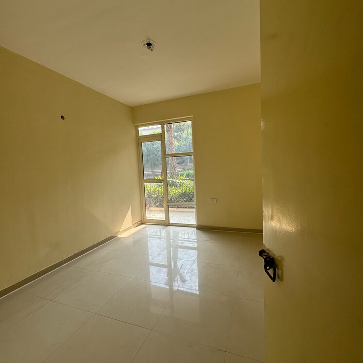 Room, pyramid-pride 2 Bedroom 578 Sq.Ft. Apartment In Sector 76 Gurgaon 8791807