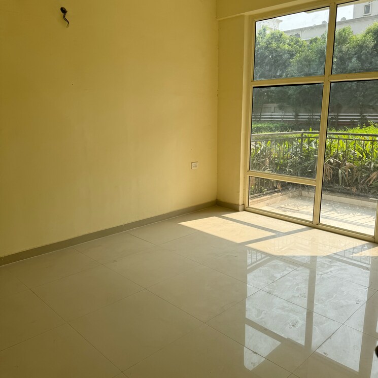 Room, pyramid-pride 2 Bedroom 578 Sq.Ft. Apartment In Sector 76 Gurgaon 8791807