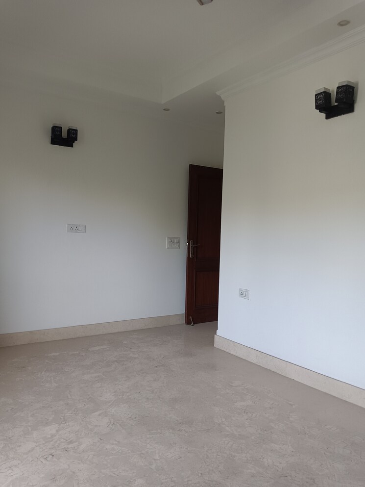 Room, sarita-vihar-pocket-c-rwa 3 Bedroom 1400 Sq.Ft. Apartment In Sarita Vihar Delhi 8791842