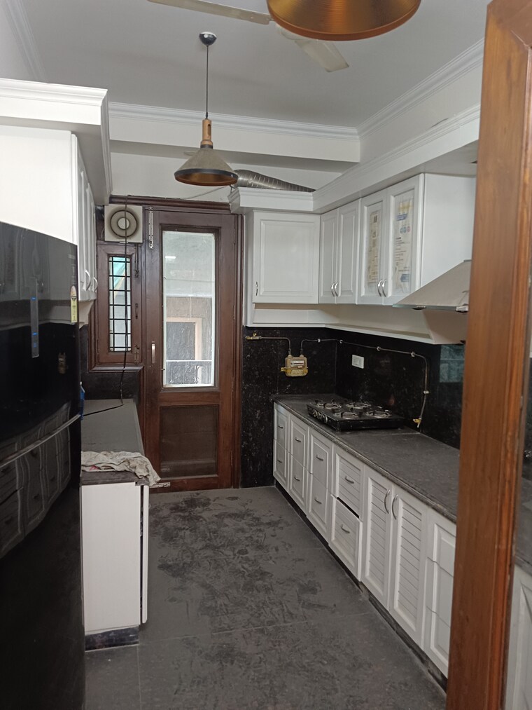 Kitchen, sarita-vihar-pocket-c-rwa 3 Bedroom 1400 Sq.Ft. Apartment In Sarita Vihar Delhi 8791842