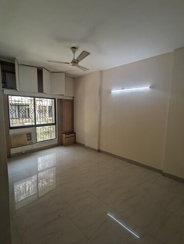 Room in 1 BHK Apartment at Suyog Nagar Apartment, Gokhalenagar – for Rent