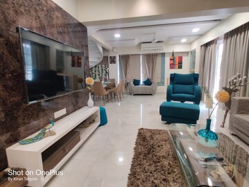 Bedroom in 4 BHK Apartment at Triveni Apartments Model Colony, Model Colony – for Rent