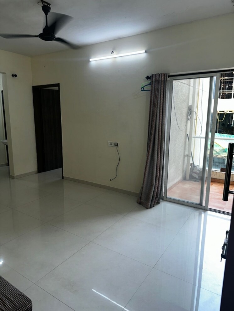 Room, krushi-chs 1 Bedroom 550 Sq.Ft. Apartment In Gokhalenagar Pune 8791857