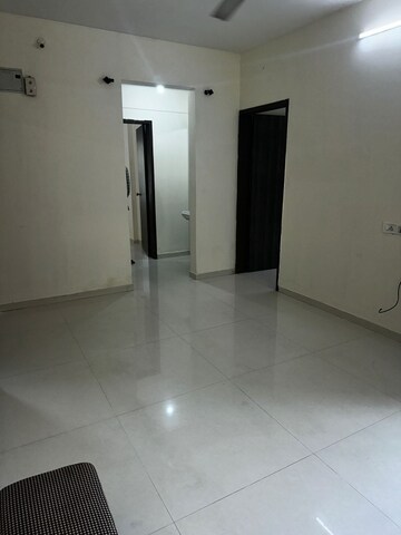 Room in 1 BHK Apartment at Krushi CHS, Gokhalenagar – for Rent