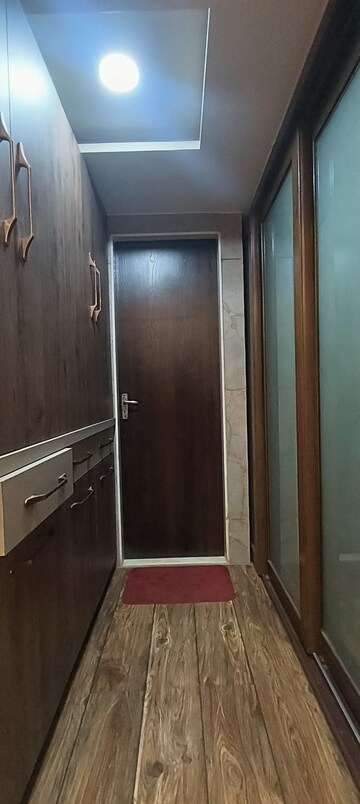 Furnished Amenities in 1 BHK Apartment at Mahesh Apartment Santacruz, Santacruz West – for Rent