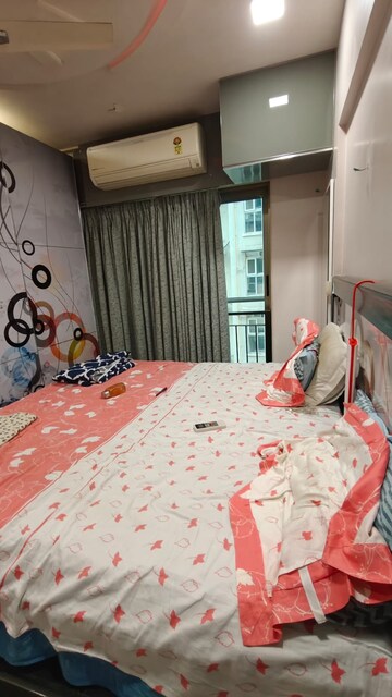 Bedroom in 2 BHK Apartment at Kabra Metro One, Andheri West – for Rent