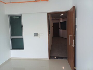 Room in 1 BHK Apartment at Kalpataru Immensa, Kolshet Road – for Sale