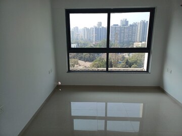 Room in 1 BHK Apartment at Kalpataru Immensa, Kolshet Road – for Sale