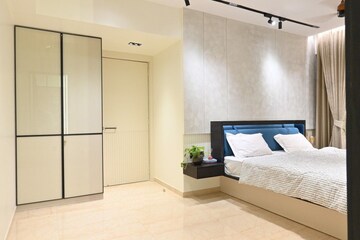 Bedroom in 3 BHK Apartment at Lodha Sterling, Kolshet Road – for Rent