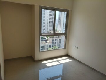 Room in 2 BHK Apartment at Piramal Vaikunth, Balkum Pada – for Sale