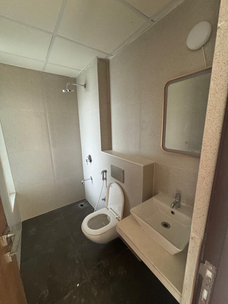 Bathroom, piramal-vaikunth-vijit 2 Bedroom 708 Sq.Ft. Apartment In Balkum Pada Thane 8791917