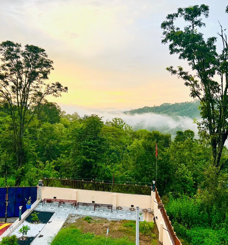 Garden, kasauli 3 Bedroom 350 Sq.Yd. Independent House In Kasauli Solan 8791942