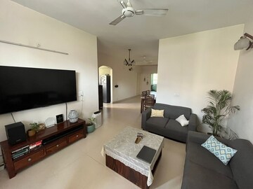 Living Room in 3 BHK Builder Floor at South City 2 – for Rent
