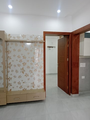Bedroom in 2 BHK Builder Floor at Ansals Sushant City – for Rent