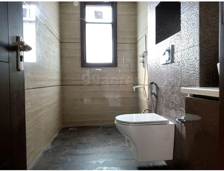 Bathroom, palam vihar 3 Bedroom 270 Sq.Yd. Builder Floor In Palam Vihar Gurgaon 8791977