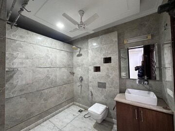 Kitchen in 2 BHK Builder Floor at Palam Vihar – for Rent