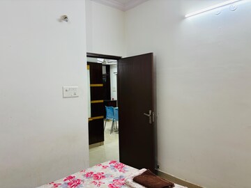 Furnished Amenities in 2 BHK Builder Floor at Madhapur – for Rent