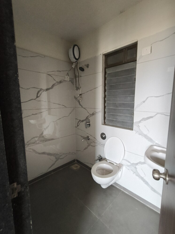 Bathroom, raunak-city 1 Bedroom 460 Sq.Ft. Apartment In Kalyan West Thane 8792034