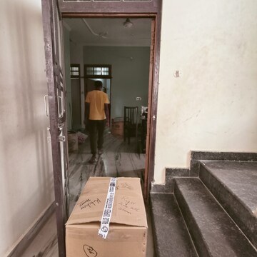 Staircase in 2 BHK Independent House at Gomti Nagar – for Rent