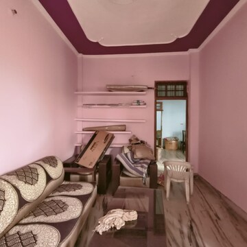 Living Room in 2 BHK Independent House at Gomti Nagar – for Rent